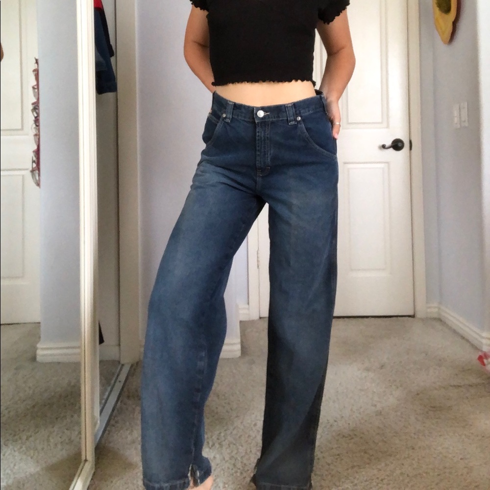 High waisted dark wash jeans